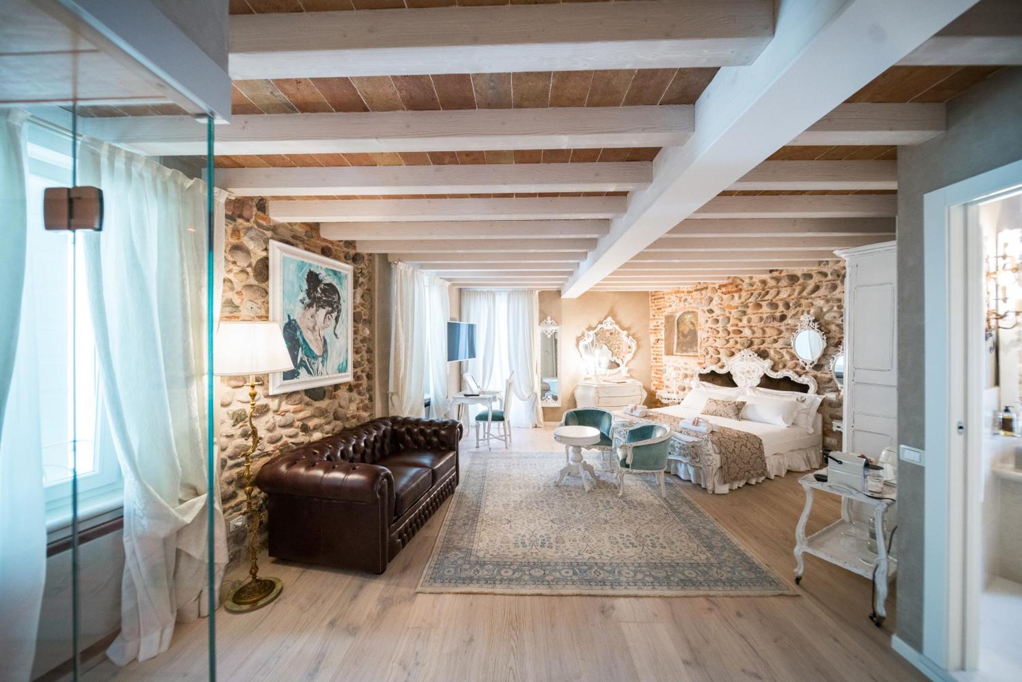 Regia Rosetta - Royal Rooms Borghetto Валеджо-суль-Минчо Номер фото