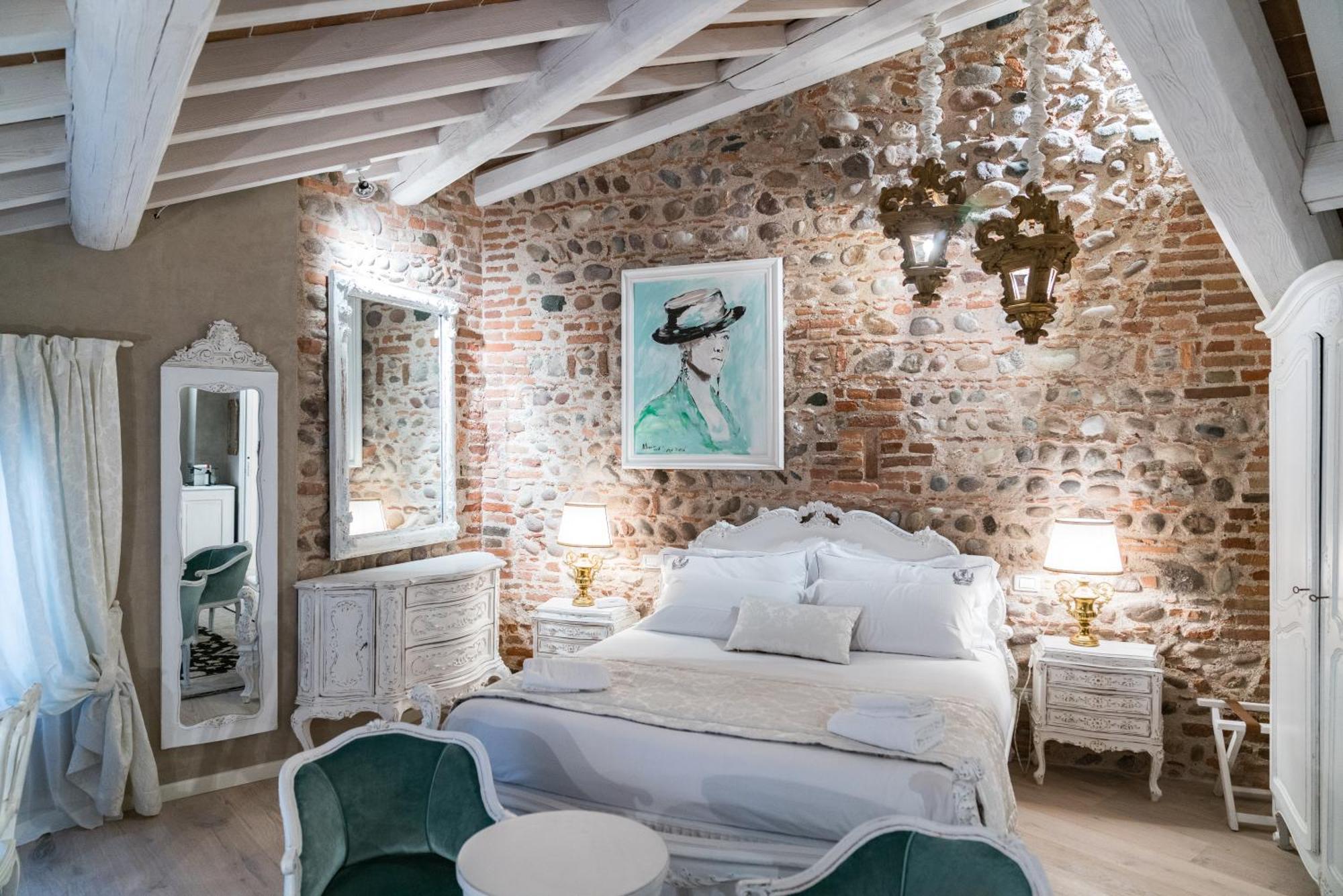 Regia Rosetta - Royal Rooms Borghetto Валеджо-суль-Минчо Экстерьер фото